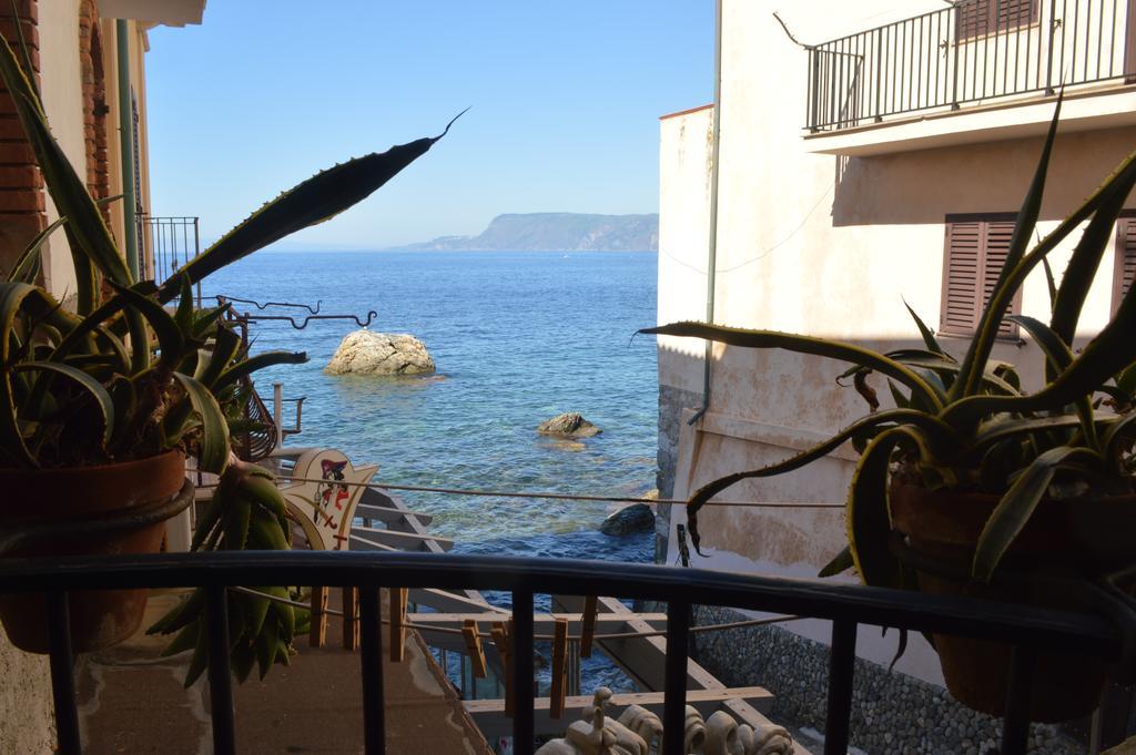 シッラ Le Piccole Grotte Bed & Breakfast エクステリア 写真