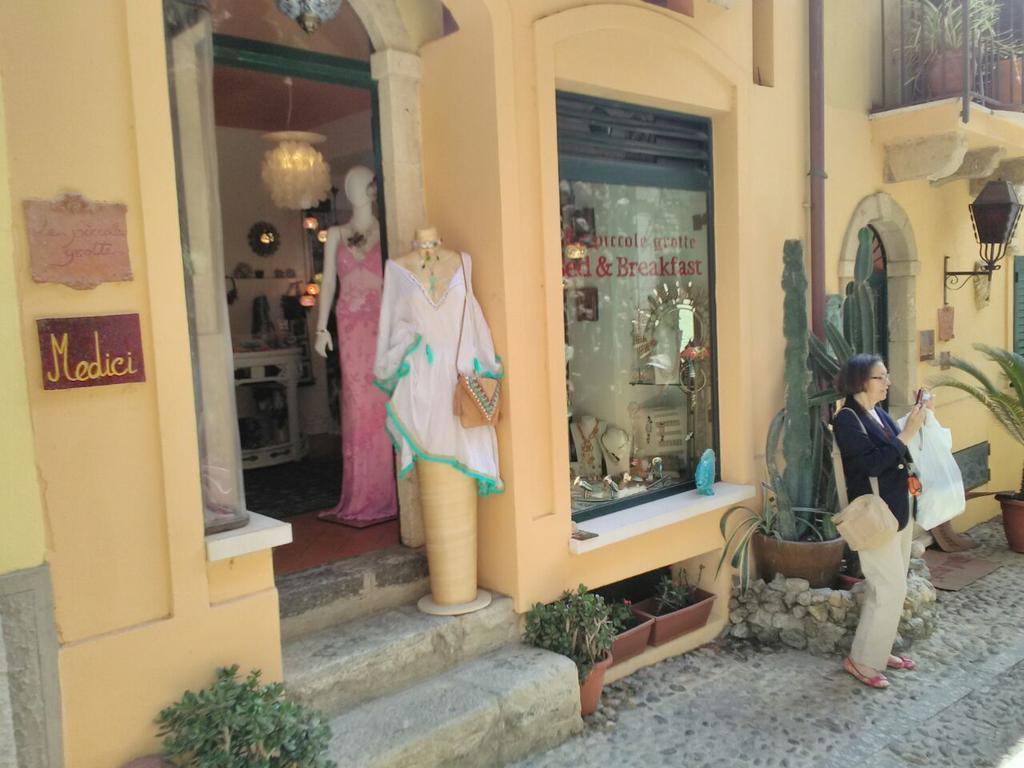 シッラ Le Piccole Grotte Bed & Breakfast エクステリア 写真