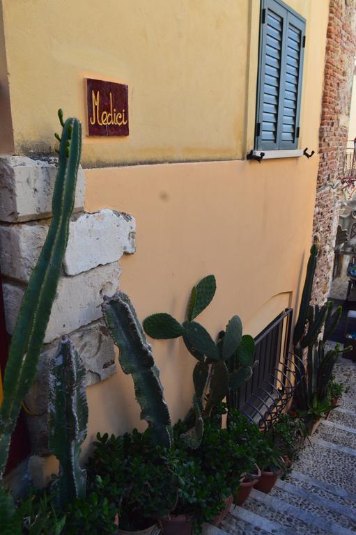 シッラ Le Piccole Grotte Bed & Breakfast エクステリア 写真
