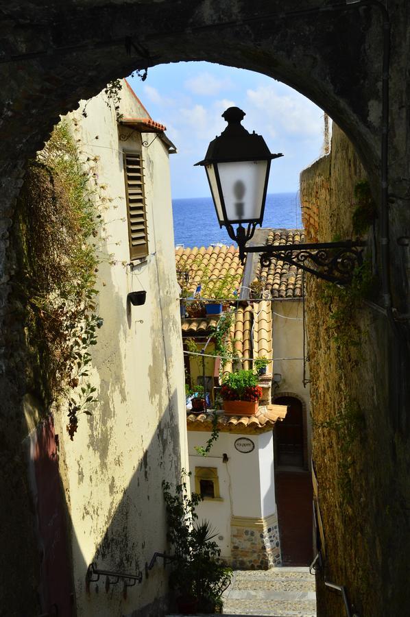 シッラ Le Piccole Grotte Bed & Breakfast エクステリア 写真