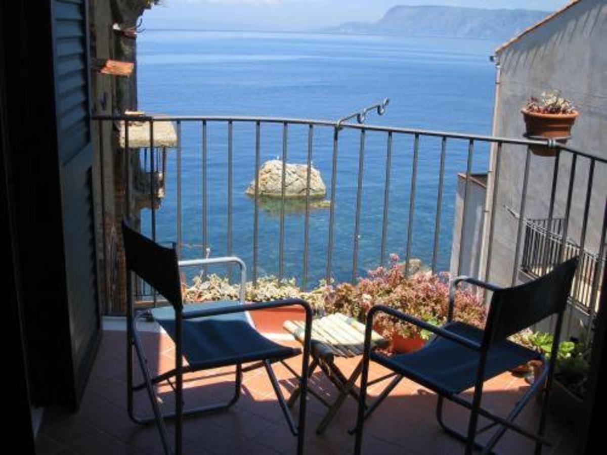 シッラ Le Piccole Grotte Bed & Breakfast エクステリア 写真