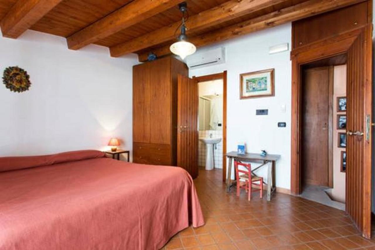 シッラ Le Piccole Grotte Bed & Breakfast エクステリア 写真