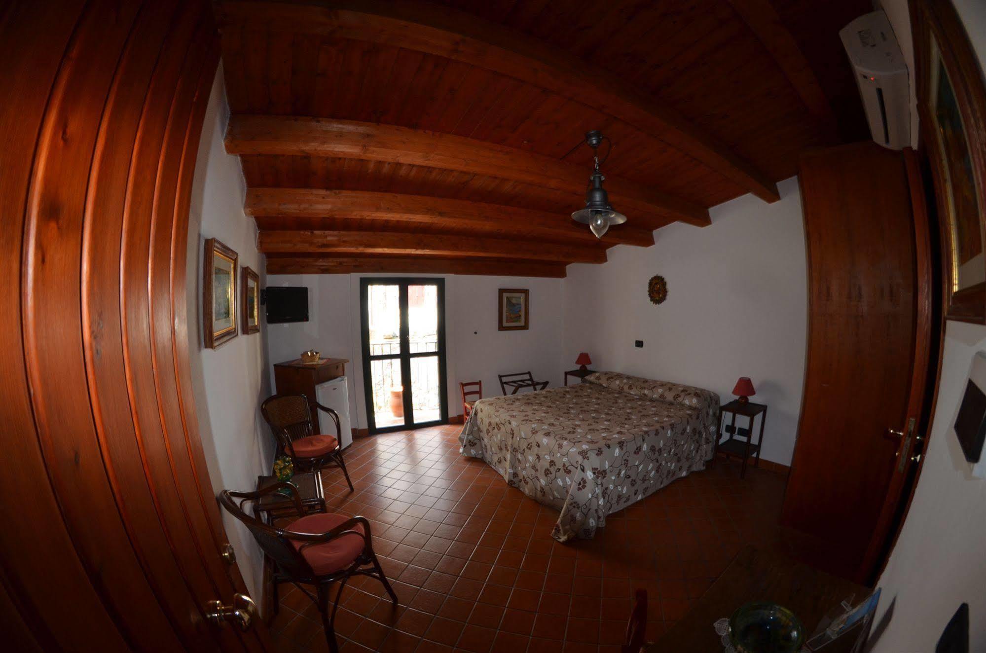 シッラ Le Piccole Grotte Bed & Breakfast エクステリア 写真